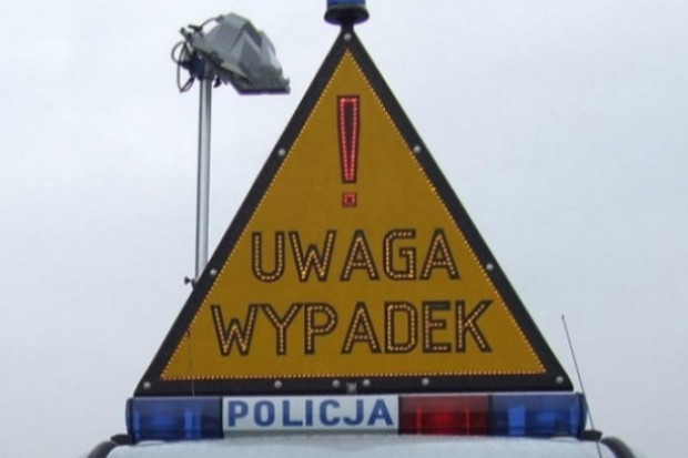 Trzy pasy na Autostradowej Obwodnicy Wrocławia zostały zablokowane w wyniku zderzenia siedmiu samochodów osobowych (fot. zdj. ilustracyjne/policja.pl)