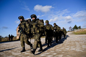 "Wakacje z wojskiem" to program szkoleń wojskowych dla cywilów (fot.WOT/FB)