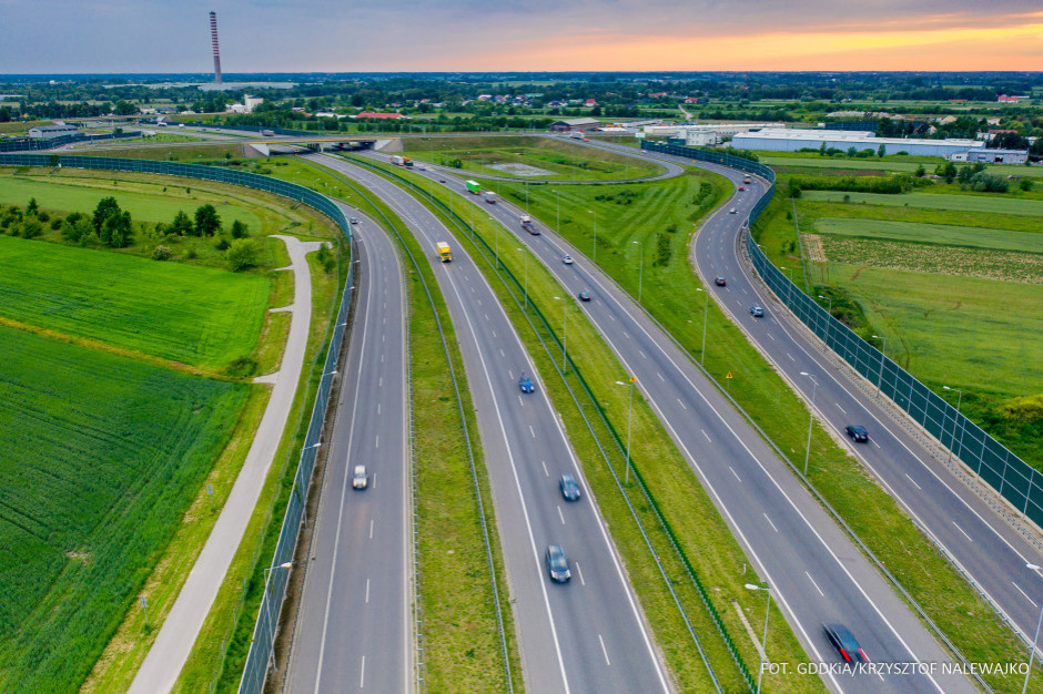 Na zdjęciu autostrada A2 na wysokości węzła Pruszków (Fot. GDDKiA/Krzysztof Nalewajko)
