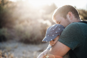Po zmianie przepisów więcej ojców skorzystało z urlopu rodzicielskiego (Fot. pixabay.com Pexels)