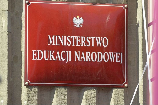 Ministra edukacji Barbara Nowacka powołała Zespół do spraw pragmatyki zawodowej nauczycieli  (fot. znp.edu.pl)