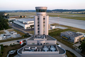 Na lotnisku Kraków-Balice ma powstać nowa droga startowa z nowoczesnym systemem ILS (fot. facebook.com/Kraków Airport)