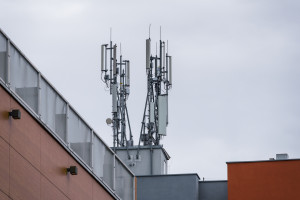 Prawo o komunikacji elektronicznej zastąpi ustawę Prawo telekomunikacyjne (fot. Shutterstock/Wojciech Wrzesień)