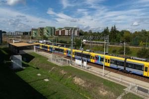 Przejście podziemne zastąpi przejazd kolejowo-drogowy na stacji Kraków Mydlniki Wpiennik (fot. Longfin Media/Shutterstock.com)