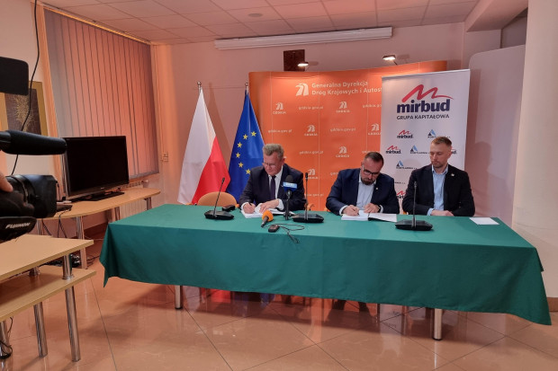 Umowę na budowę S16 Knyszyn-Krynice podpisano we wtorek 14 maja 2024 r. (Fot. GDDKiA)