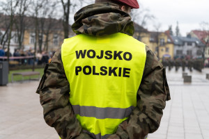Polacy uważają, że obecność w UE poprawia bezpieczeństwo naszego kraju (fot. Shutterstock/Longfin Media)