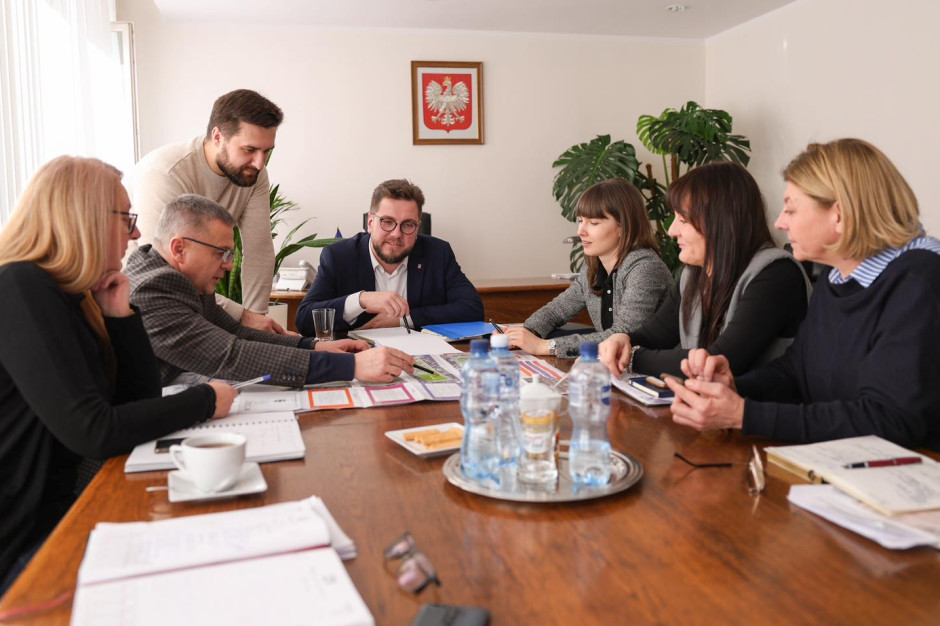 Znani Ludzie Z Piotrkowa Trybunalskiego Prezydent Piotrkowa Trybunalskiego: "Nie wszyscy pracują na dobry