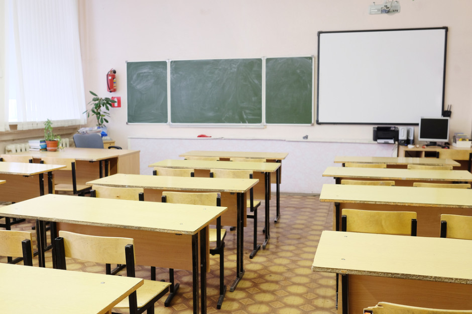Zo'n duizend vacatures op scholen. Over twee jaar is het nog erger.